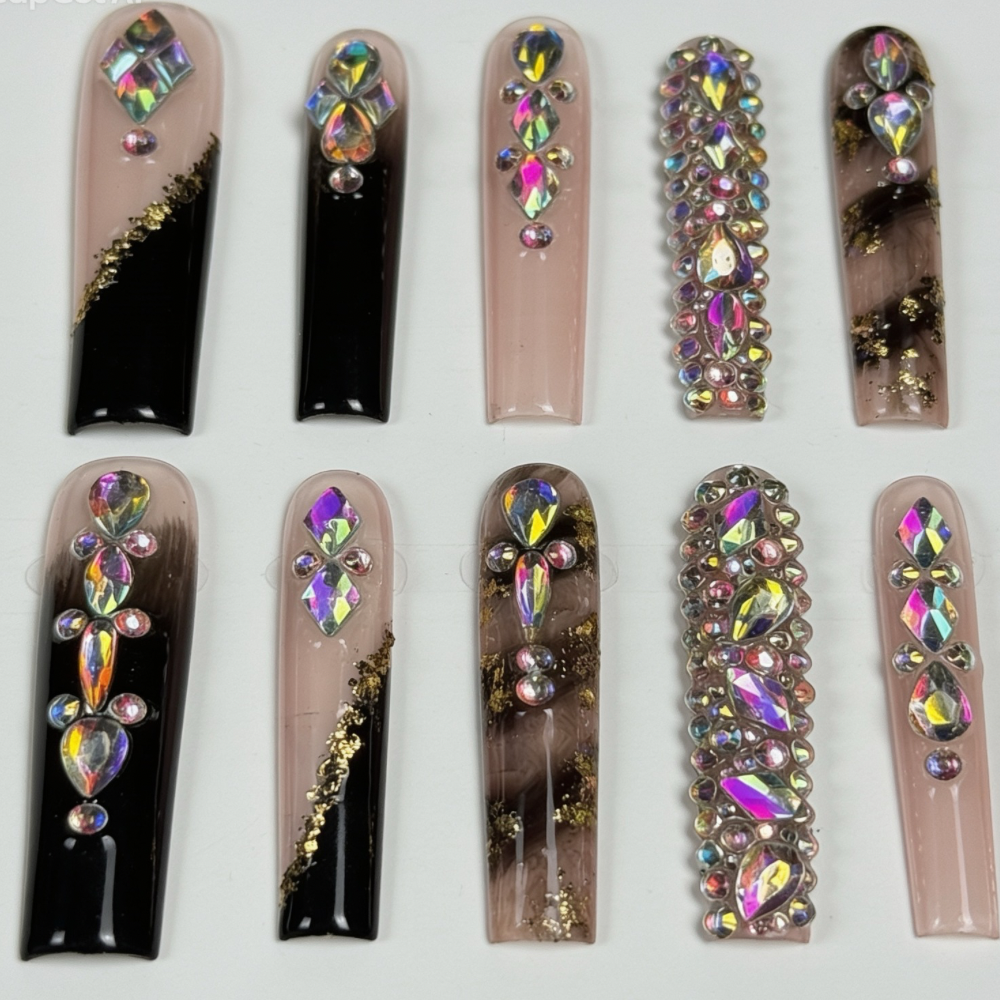 Handmade – 3D Rhinestone Luxury Design✨