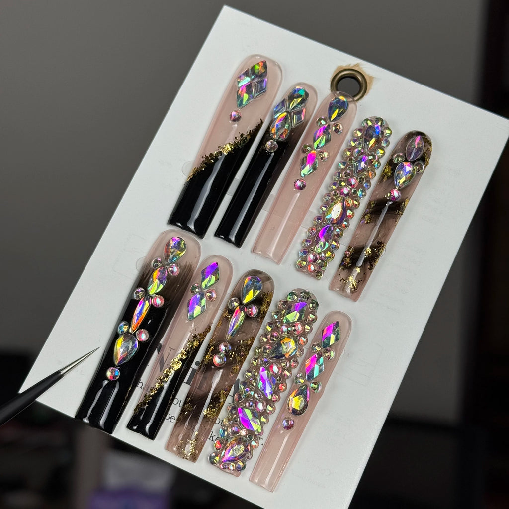 Handmade Luxury Press-On Nails – 3D Rhinestone & Gold Sequin Design✨