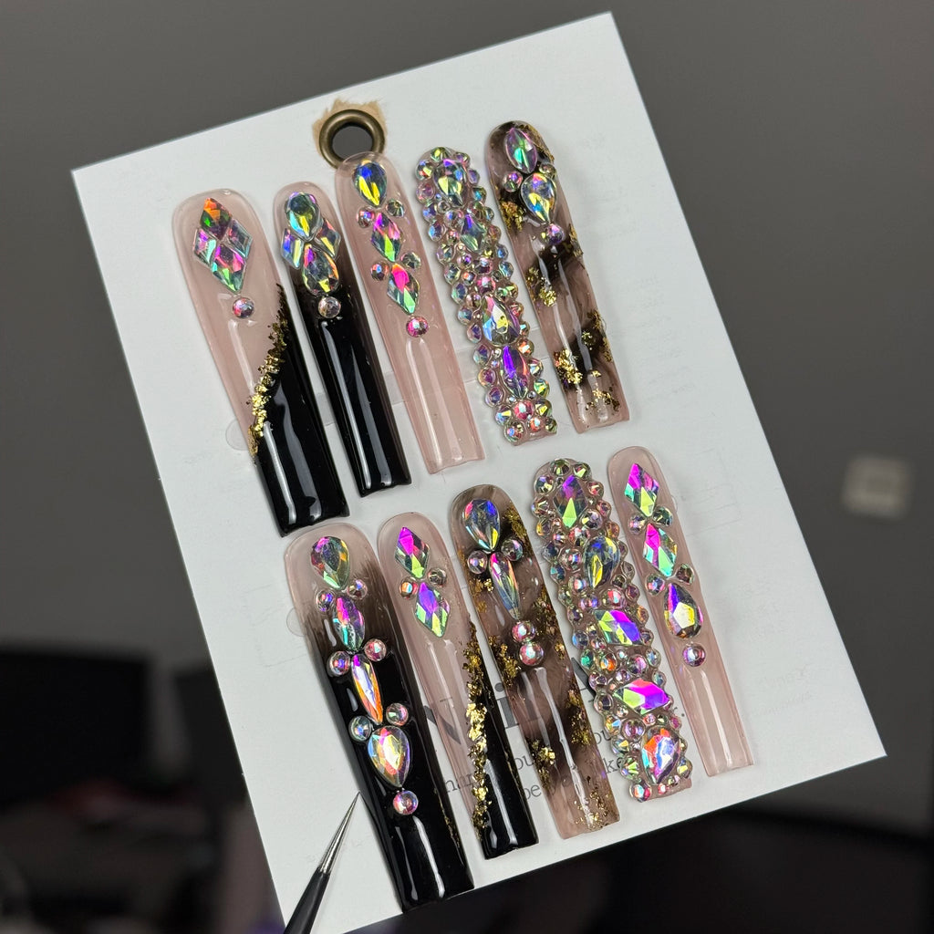 Handmade Luxury Press-On Nails – 3D Rhinestone & Gold Sequin Design✨